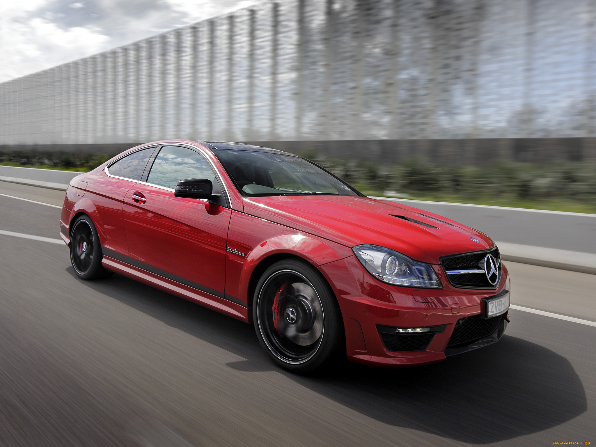 Mercedes Benz c63 крутые